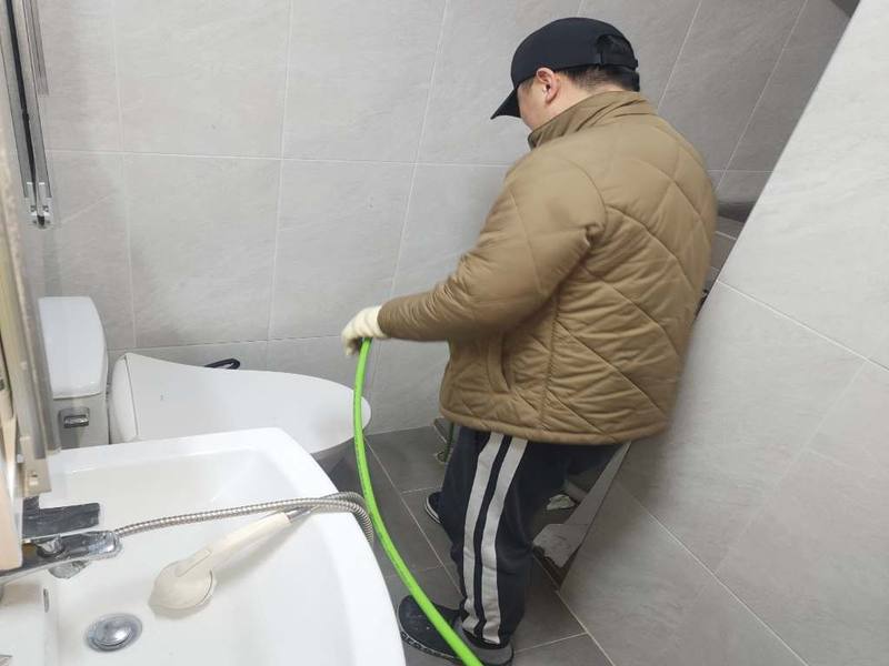 운정 변기막힘 작업사례 25