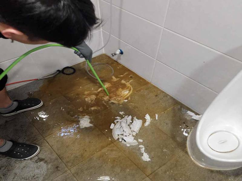 운정 변기역류 작업사례 21